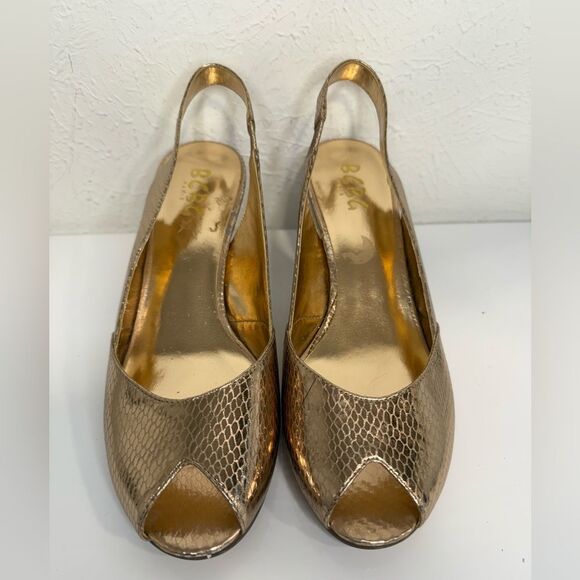 BCBG Paris Gold Textured Snakeskin Slingback Heels 7.5 GUC - Picture 1 of 5